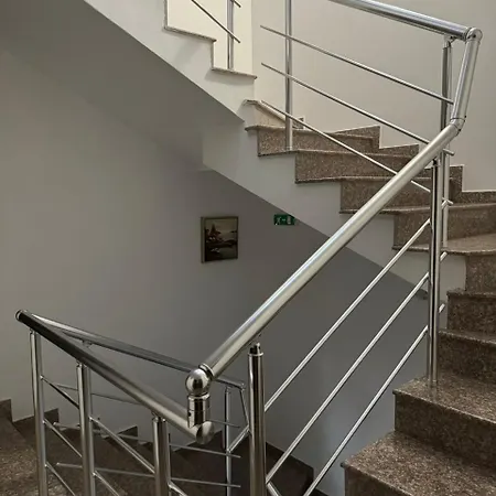 деневи Maison d'hôtes 2*